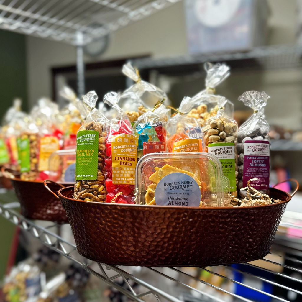 Country Store Gift Basket - Medium